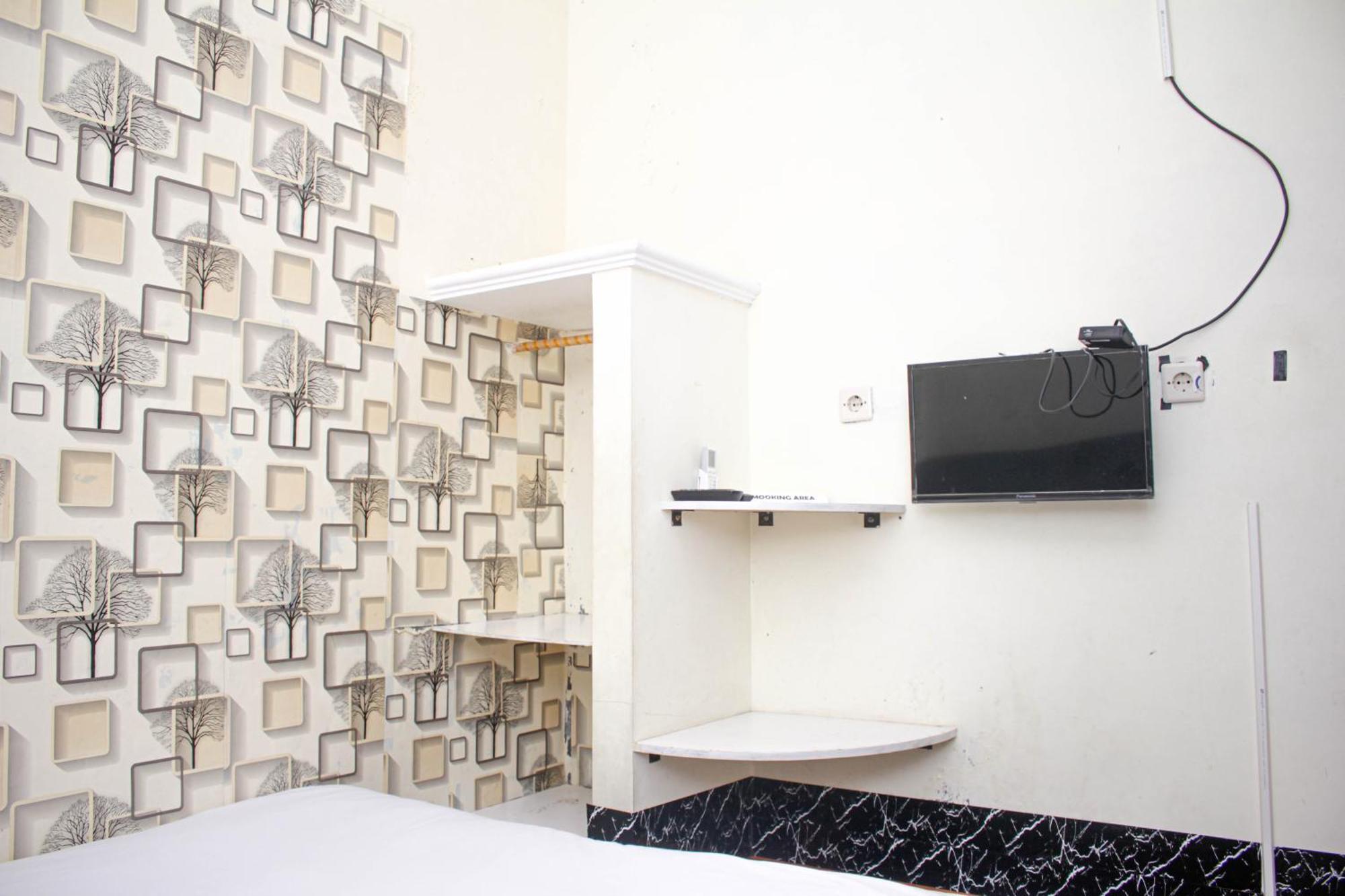 Super Oyo Capital O 2258 Santana Syariah Guest House Kartosuro Zewnętrze zdjęcie