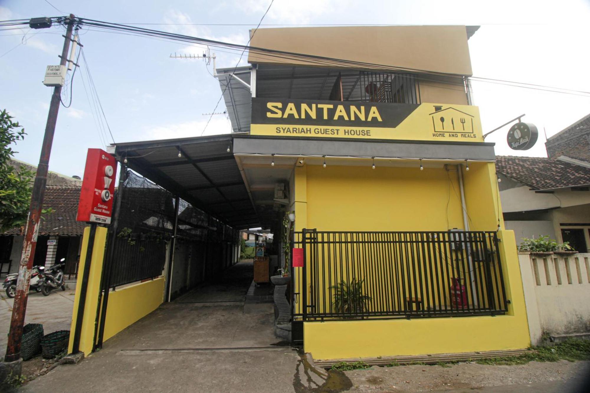 Super Oyo Capital O 2258 Santana Syariah Guest House Kartosuro Zewnętrze zdjęcie